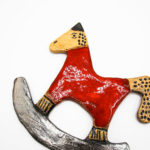 Zawieszka ceramiczna "Koń na biegunach"