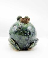 Figura ceramiczna "Żaba z koroną"