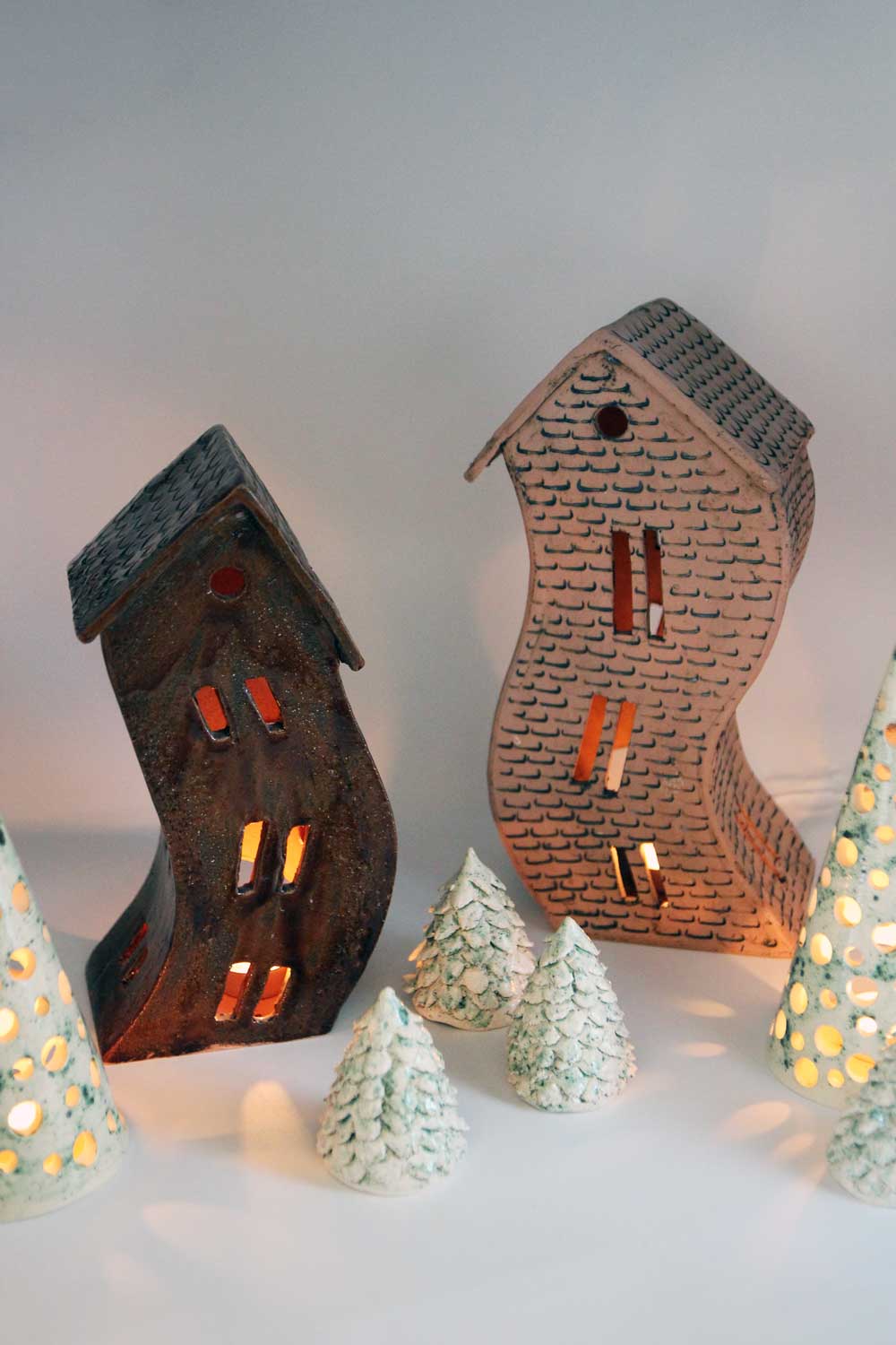 Lampion ceramiczny "Piernikowy domek mały"