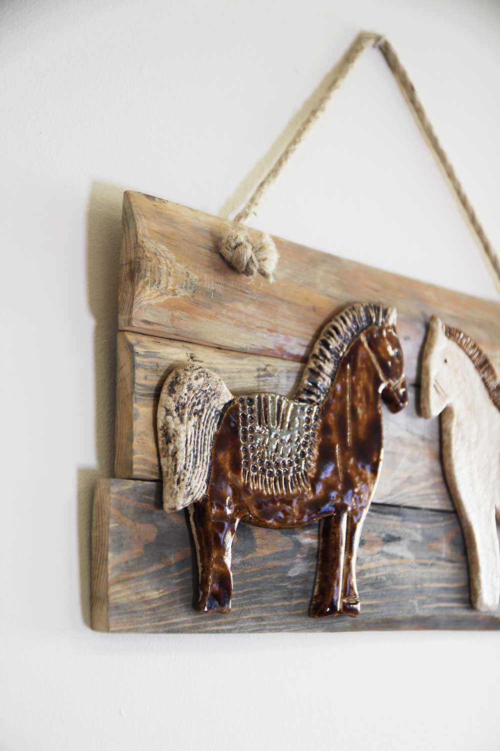 Obraz ceramiczny na desce "Konie"