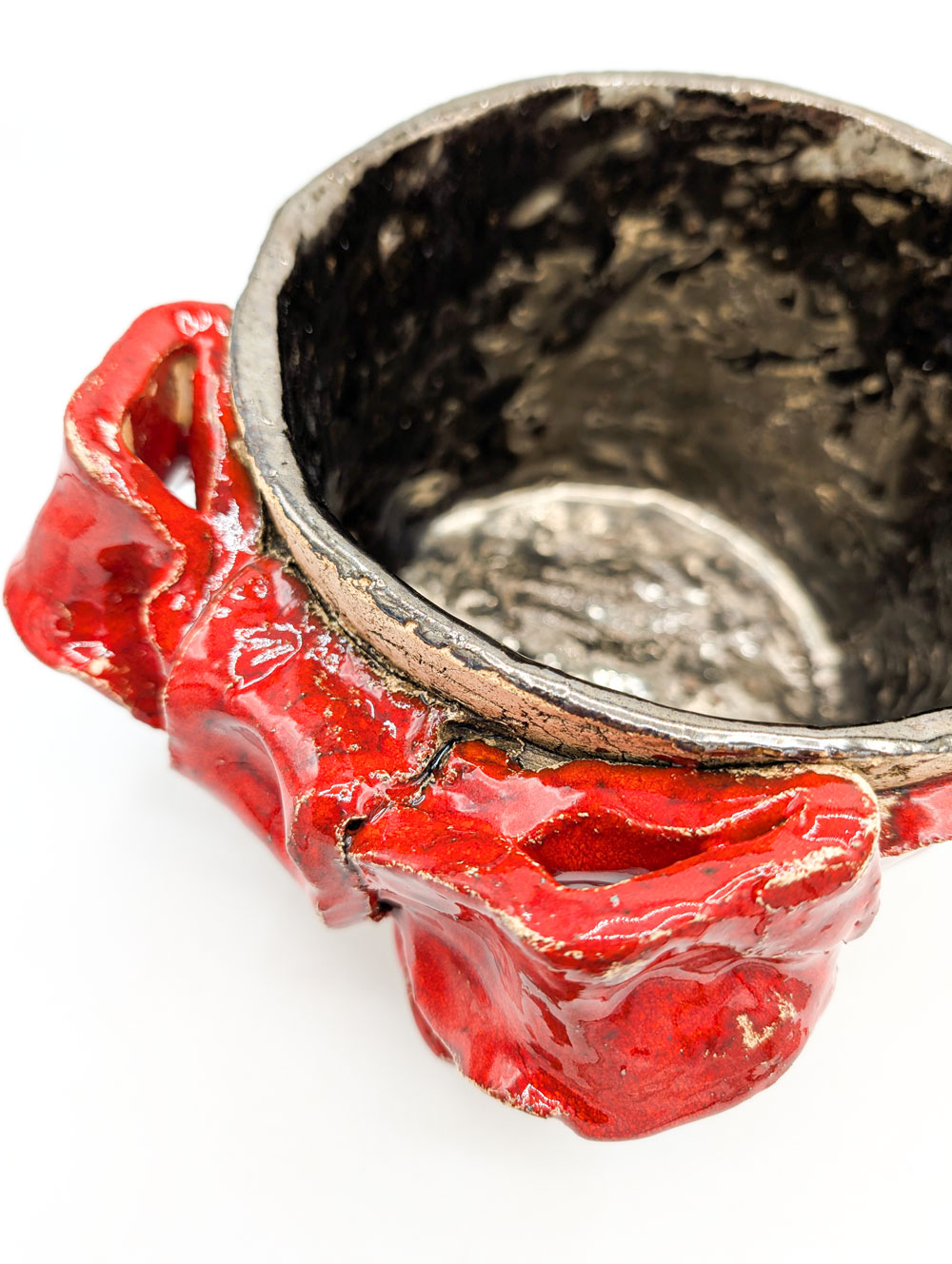 Donica ceramiczna "Czerwona kokarda"