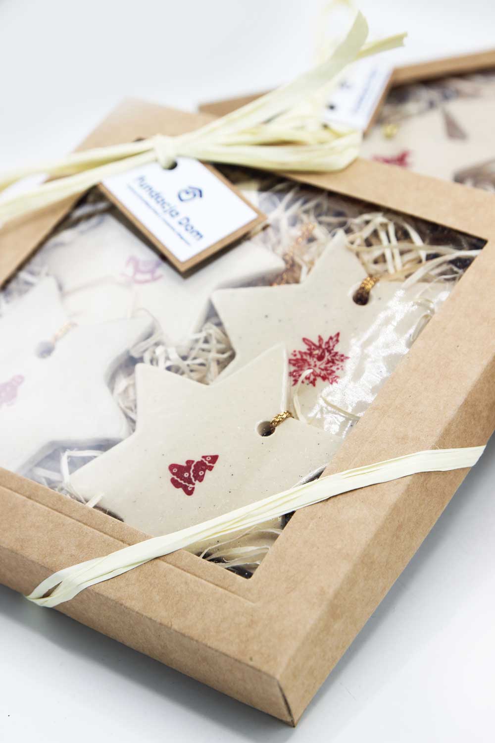 Zestaw zawieszek ceramicznych w pudełku "Święta"