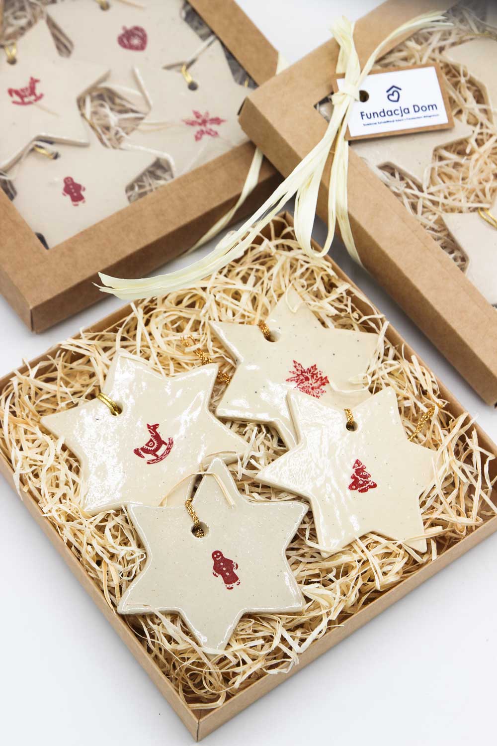 Zestaw zawieszek ceramicznych w pudełku "Święta"