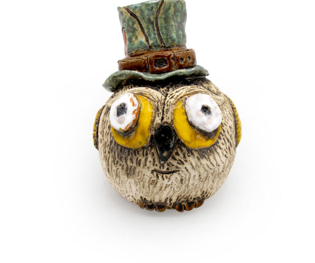 Figura ceramiczna "Sowa w kapeluszu"
